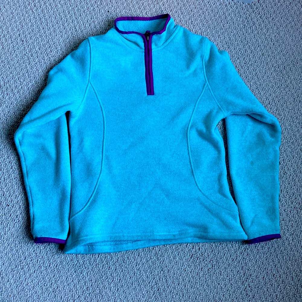 Lands End Sweatshirt. Girls size 14.
